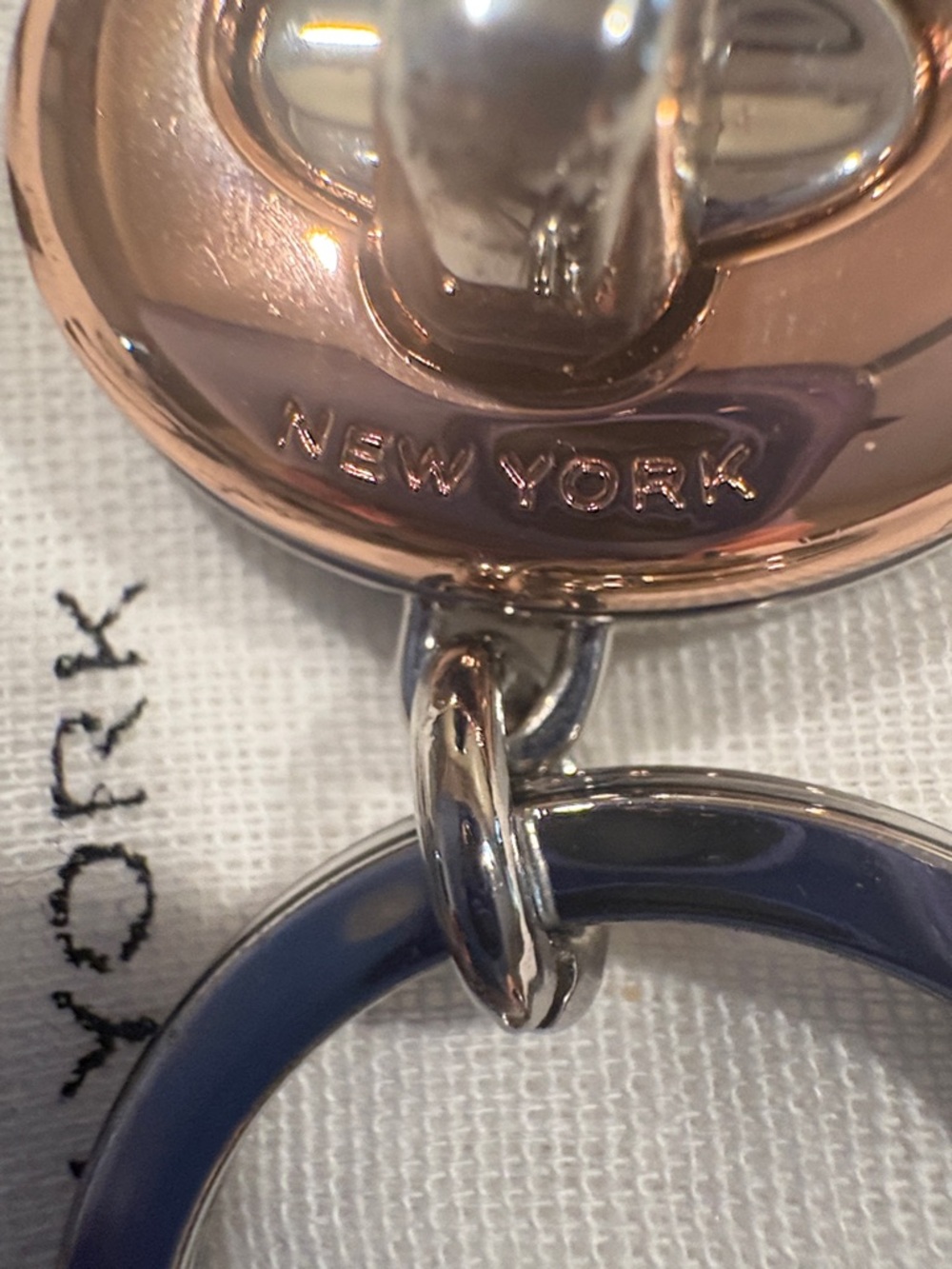 NWOT Coach Two-Tone Turnlock Valet Key Fob - Rose Gold & Silver - Picture 6 of 11